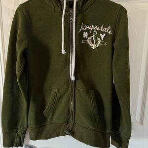 Y2K Aeropostale Women’s medium olive green sweater